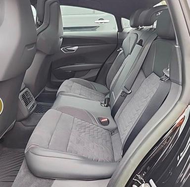 2023 Audi e-tron GT Premium Plus