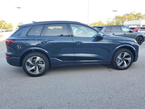 2025 Audi Q6 e-tron Premium