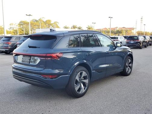 2025 Audi Q6 e-tron Premium