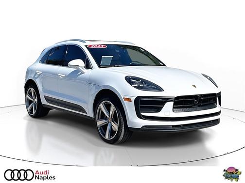 2023 Porsche Macan Base