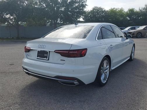 2024 Audi A4 45 S line quattro Premium