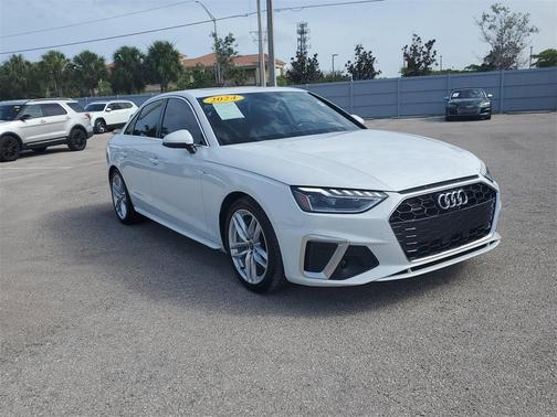 2024 Audi A4 45 S line quattro Premium