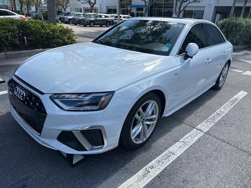 2024 Audi A4 45 S line quattro Premium