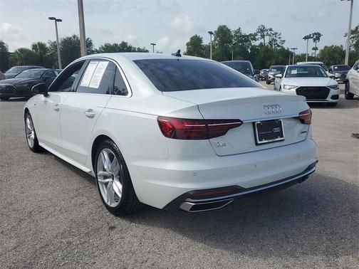 2024 Audi A4 45 S line quattro Premium