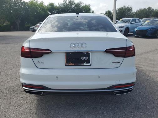 2024 Audi A4 45 S line quattro Premium