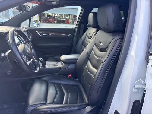 2019 Cadillac XT5 Platinum