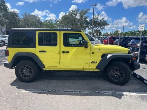 2024 Jeep Wrangler Sport