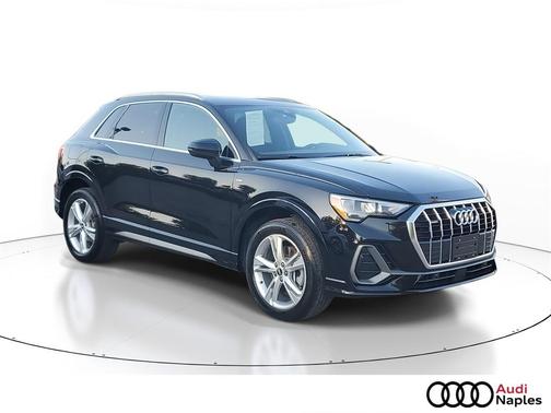 2022 Audi Q3 45 S line Premium