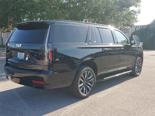 2023 Cadillac Escalade ESV Sport