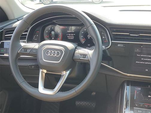 2025 Audi Q8 55 Premium