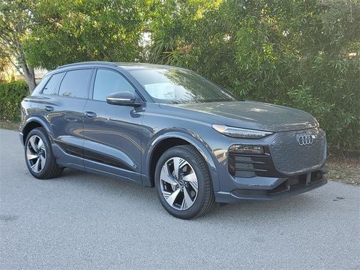 2025 Audi Q6 e-tron Premium