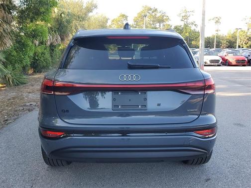 2025 Audi Q6 e-tron Premium