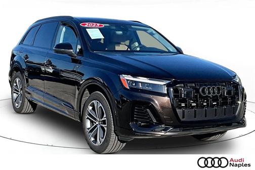 2025 Audi Q7 45 Premium Plus