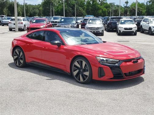 2024 Audi e-tron GT Premium Plus