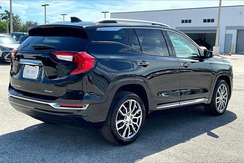 2023 GMC Terrain Denali