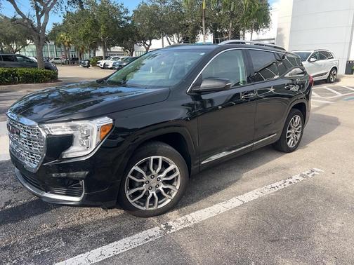 2023 GMC Terrain Denali