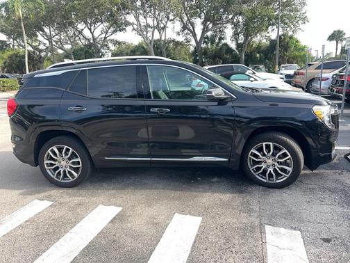 2023 GMC Terrain Denali