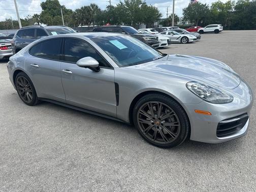 2021 Porsche Panamera 4