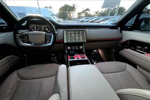 2023 Land Rover Range Rover P530 SE