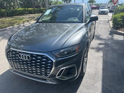 2024 Audi Q5 45 S line quattro Premium
