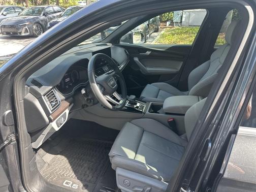 2024 Audi Q5 45 S line quattro Premium