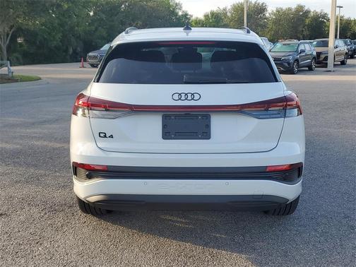 2025 Audi Q4 e-tron 45 Premium
