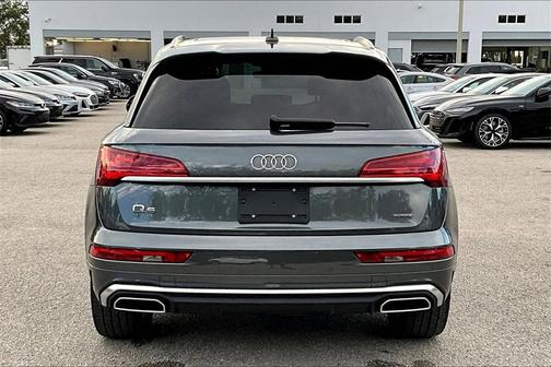 2023 Audi Q5 45 S line Premium Plus