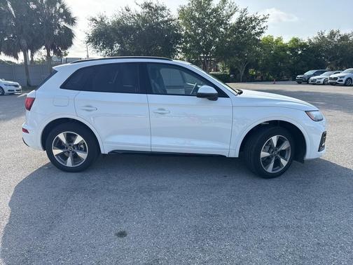 2025 Audi Q5 40 Premium