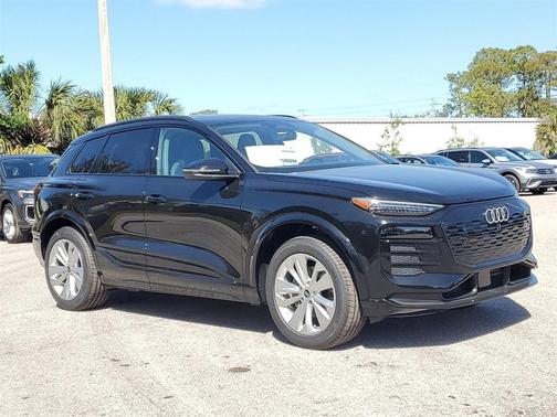 2025 Audi Q6 e-tron Premium