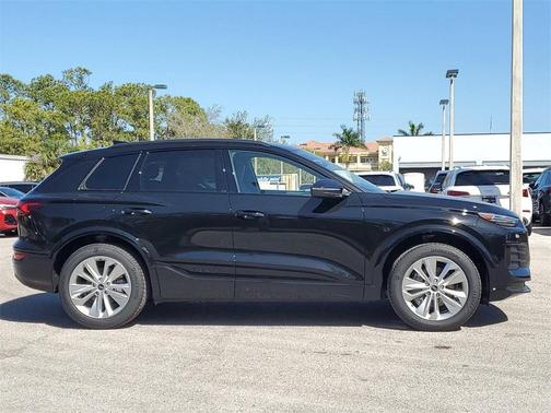 2025 Audi Q6 e-tron Premium