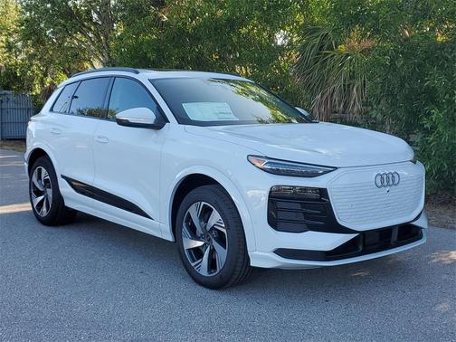 2025 Audi Q6 e-tron Premium