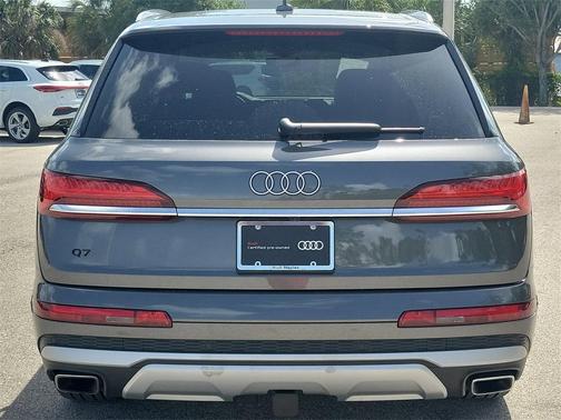2025 Audi Q7 55 Premium Plus