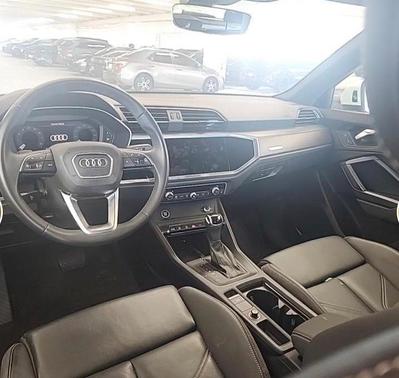 2023 Audi Q3 45 S line Premium