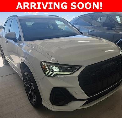 2023 Audi Q3 45 S line Premium