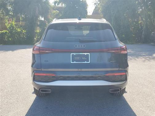 2025 Audi Q5 2.0T quattro Premium