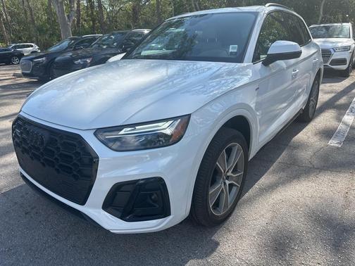 2025 Audi Q5 45 S line quattro Premium