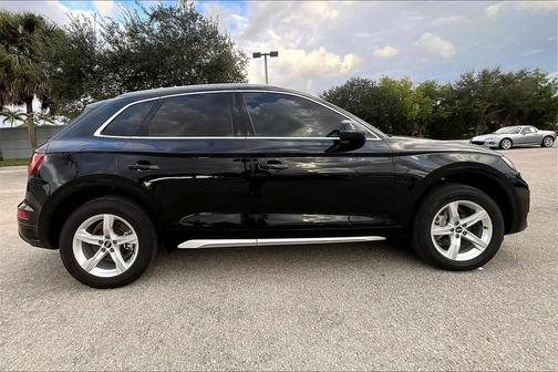 2023 Audi Q5 40 Premium