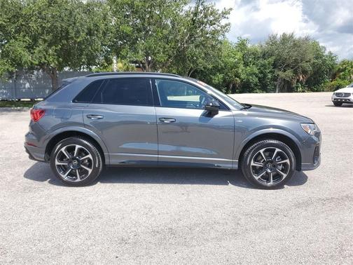 2025 Audi Q3 45 S line Premium