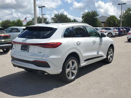 2025 Audi Q5 2.0T quattro Premium