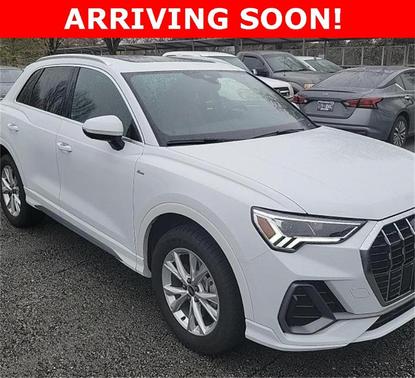 2024 Audi Q3 45 S line Premium