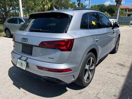 2022 Audi Q5 45 S line Premium Plus