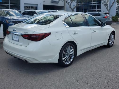 2018 INFINITI Q50 2.0t LUXE