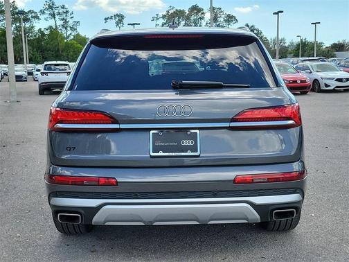 2025 Audi Q7 55 Premium