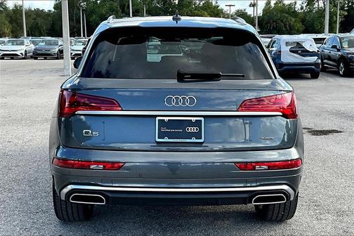 2022 Audi Q5 45 S line Premium Plus