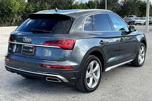 2022 Audi Q5 45 S line Premium Plus