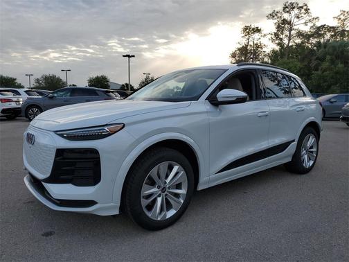 2025 Audi Q6 e-tron Premium