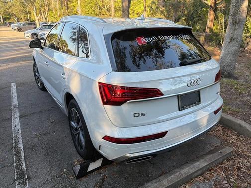 2025 Audi Q5 45 S line quattro Premium