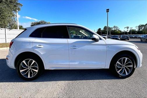 2025 Audi Q5 45 S line quattro Premium