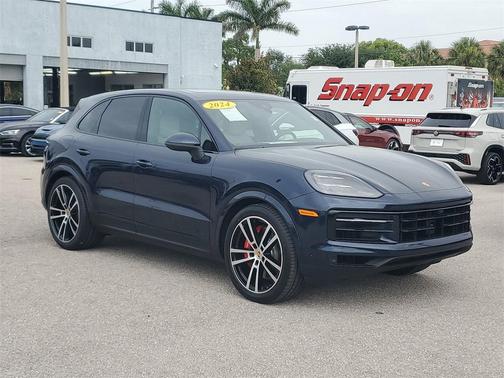 2024 Porsche Cayenne S