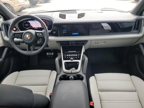 2024 Porsche Cayenne S